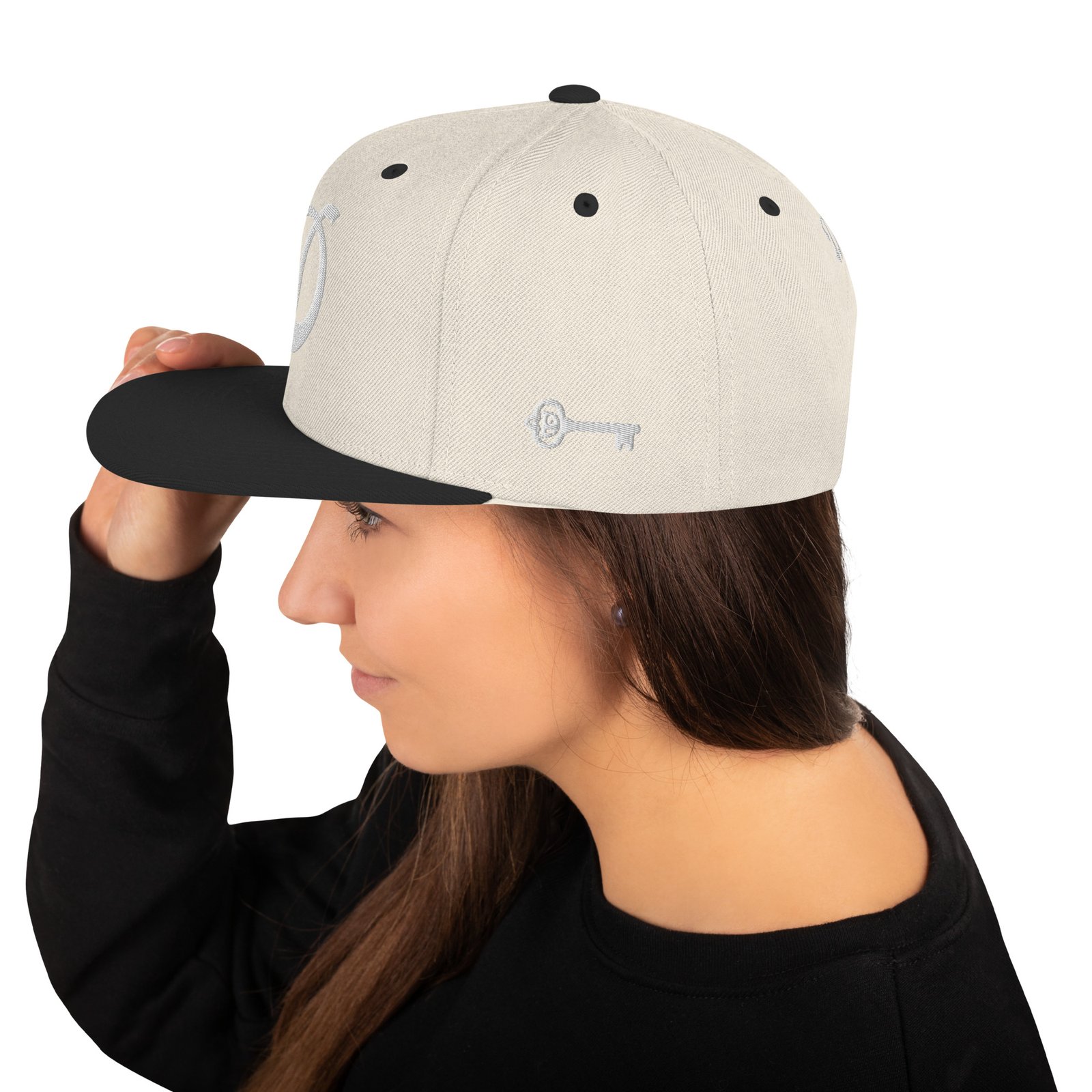 D Snapback DeLisioso Hat - Image 23